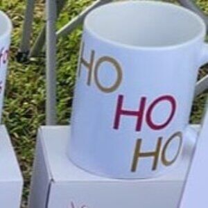 Christmas Coffee Mugs -12 oz White -Set of 4 Christmas Theme -NEW